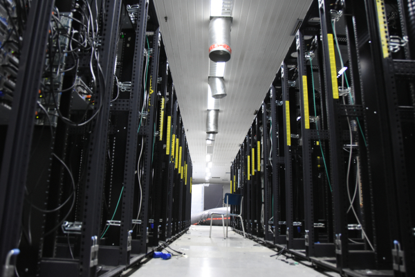 Η μείωση του νερού στρεσάρει τα κέντρα δεδομένων και τη βιομηχανία ημιαγωγών