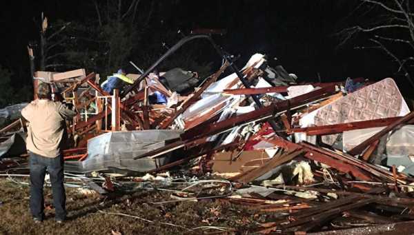 ΗΠΑ: Πέντε νεκροί από ανεμοστρόβιλους