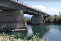 Άραχθος: Κρίσιμες ώρες για τα δύο παιδιά - Βλάβες σε εγκέφαλο και πνεύμονες (Βίντεο)