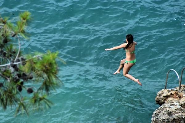 Καιρός: Ο καύσωνας φεύγει, το νέο κύμα ζέστης έρχεται από Δευτέρα