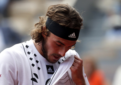 ATP Finals: Άδοξο τέλος για Τσιτσιπά, εγκατέλειψε μετά από μόλις 3 games