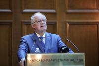 Ποιος θα εκπροσωπήσει τον ΣΥΡΙΖΑ στη δεξίωση της Προεδρίας;