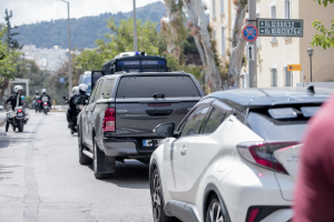 Γιώργος Καραϊβάζ: Η σχέση του 40χρονου συλληφθέντα με τον επιχειρηματία που δολοφονήθηκε στο Γέρακα και η μεταχειρισμένη ferrari