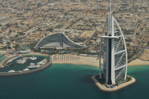 Ντουμπάι: Συνελήφθη Βρετανός τουρίστας, φέρεται να βιντεοσκόπησε ιρανικούς πυραύλους