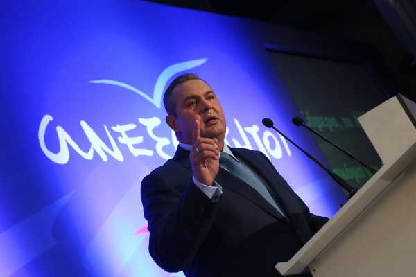 Καμμένος: Προσέφεραν τεράστια ποσά για να εξαγοράσουν βουλευτές