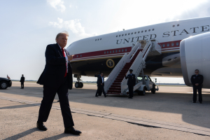 Πρώτη πτήση του Τραμπ με το νέο Air Force One - «Είμαι ενθουσιασμένος» (Βίντεο)