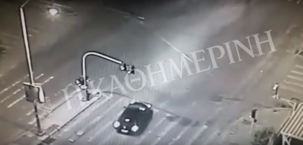 Βίντεο ντοκουμέντο από την βομβιστική επίθεση στο ΣΚΑΙ: Η στιγμή της διαφυγής των δραστών (vid)