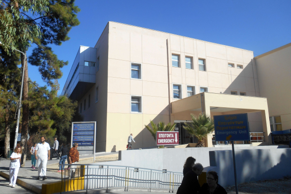 Αδιανόητες καταγγελίες: Έβγαλαν από μονόκλινο 27χρονη με ALS, για να εξυπηρετηθεί «ρουσφέτι» στελέχους του ΕΣΥ