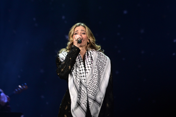 Η Μποφίλιου στο... απόσπασμα!