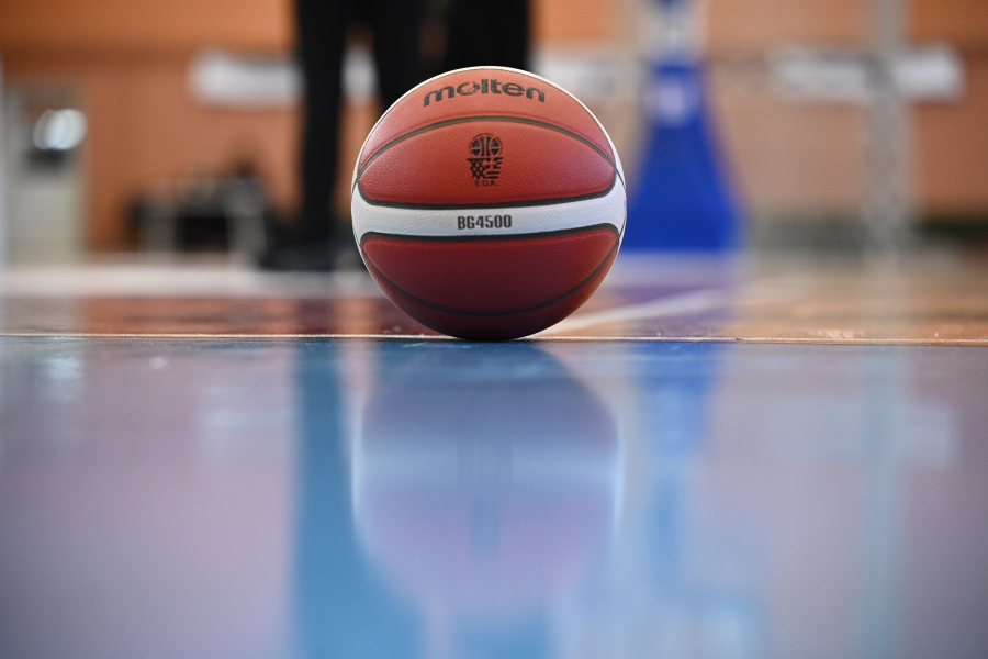 Ξύλο σε αγώνα μπάσκετ - Θεατές μπήκαν στον αγωνιστικό χώρο, χτύπησαν τους παίκτες