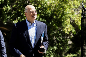 Στη Γερμανία ο Νίκος Δένδιας - Συνάντηση με Μάας και Σόιμπλε