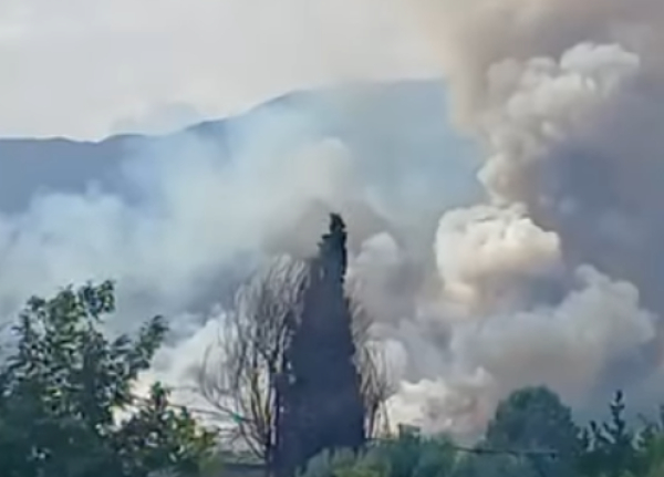 Μεγάλη φωτιά στο Πετροχώρι Ξάνθης - Επιχειρούν 9 εναέρια