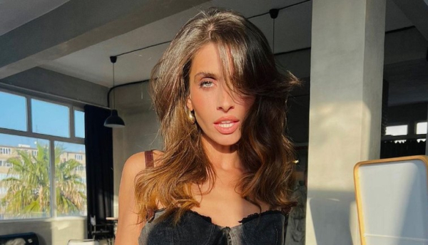 Συγκλονίζει γνωστό μοντέλο: «Έχω πάρεση Bell, παρέλυσε η αριστερή πλευρά του προσώπου μου»