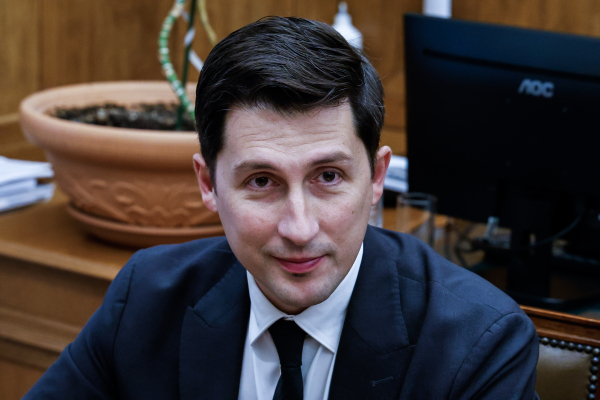 Παύλος Χρηστίδης: «Ανεπαρκής η αύξηση του κατώτατου μισθού - Σε αδιέξοδο η κοινωνία»