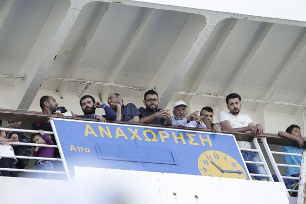 Αναχώρησαν από την Μυτιλήνη για τον Πειραιά 178 πρόσφυγες