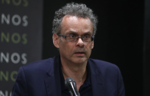 Το πέταγμα μιας πεταλούδας (διαγραφή Σαμαρά) θα προκαλέσει (πολιτικό) τυφώνα;