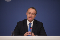 Σταϊκούρας: «Ο πόλεμος στην Ουκρανία δεν θα εκτροχιάσει την ελληνική οικονομία»