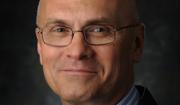 Από τις αλυσίδες fast food πρέσβης στην ΕΕ: Ποιον στέλνει στις Βρυξέλλες ο Τραμπ