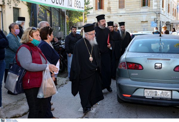 Αθώος ο μητροπολίτης Κερκύρας για το κάλεσμα στην λειτουργία εν μέσω lockdown