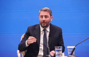 Ανδρουλάκης για ΟΠΕΚΕΠΕ και υποκλοπές: Μαζί βάζουμε τέλος στον κατήφορο