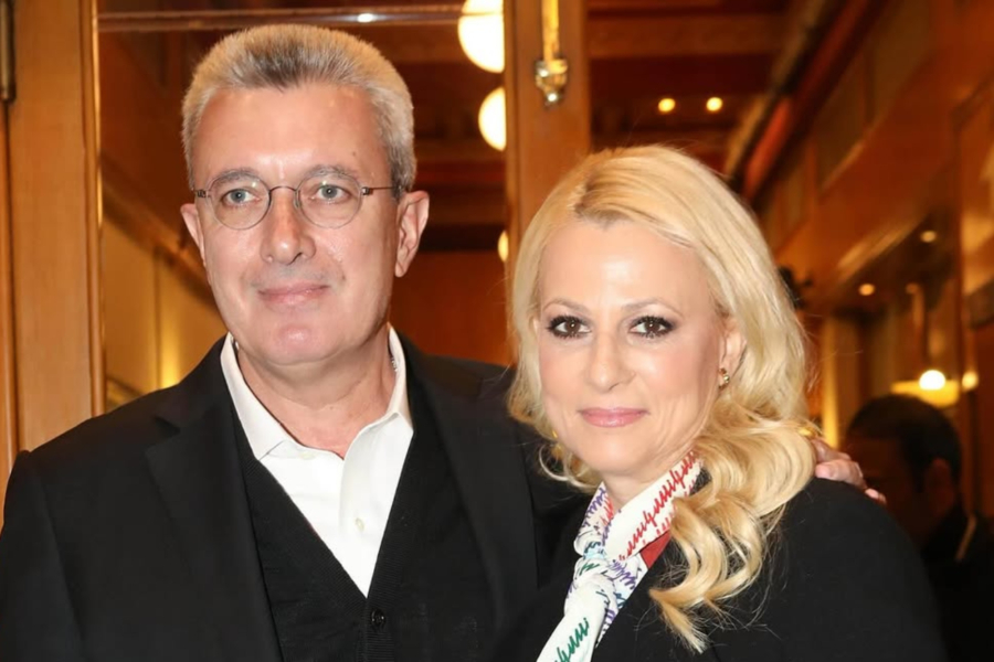 Νίκος Χατζηνικολάου: «Είσαι το μόνιμο καλοκαίρι μου» - Η αφιέρωση στη σύζυγό του