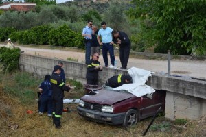 Τραγικός θάνατος για πατέρα 4 παιδιών στο Ναύπλιο – Σφήνωσε σε γεφυράκι το αυτοκίνητο(ΦΩΤΟ)
