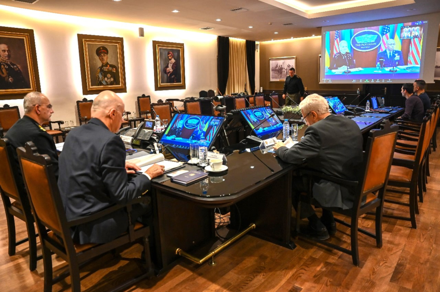 Σε τηλεδιάσκεψη της Ομάδας Επαφής για την Άμυνα στην Ουκρανία Δένδιας και Χούπης