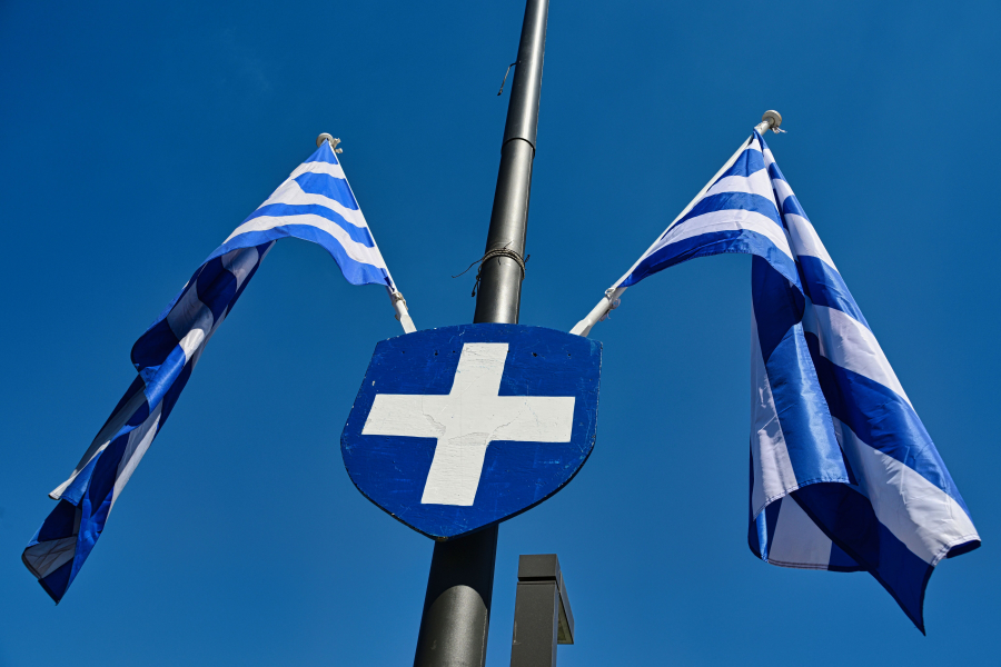 Οι δύο όψεις της παρέλασης: «Κλαούντια σ&#039; αγαπώ» και «Γα@@@ται η Τουρκία»