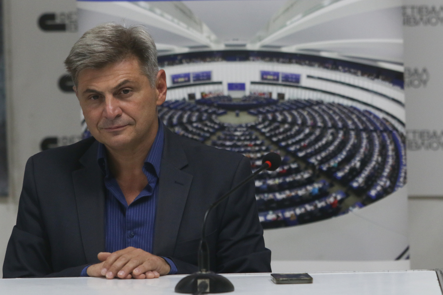 Φαραντούρης σε Κομισιόν: Όχι σε περικοπή κονδυλίων για αγροτική και περιφερειακή πολιτική στον Προϋπολογισμό 2028-2034