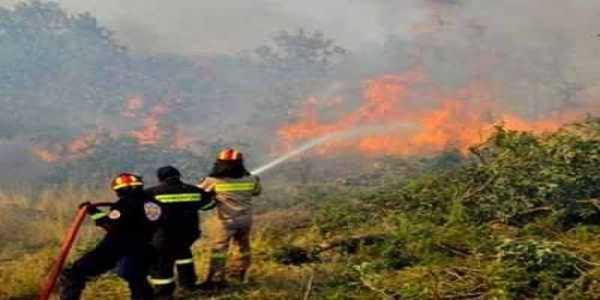 Τέσσερις οικισμοί έχουν εκκενωθεί προληπτικά λόγω της φωτιάς στη Μεσσηνία