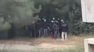 Πολυτεχνειούπολη: Βίντεο από το επεισόδιο στο κυλικείο της σχολής Μηχανολόγων Μηχανικών