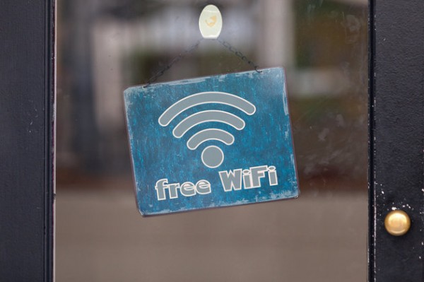 Πρόγραμμα "WiFi for Europe" για δωρεάν WiFi σε πολυσύχναστους δημόσιους χώρους -Τι πρέπει να κάνουν οι δήμοι