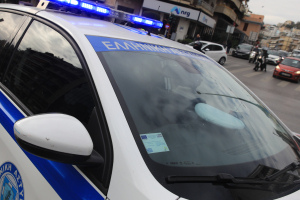 Άνω Πατήσια: Άνδρας μαχαίρωσε γυναίκα σε αυτοκίνητο