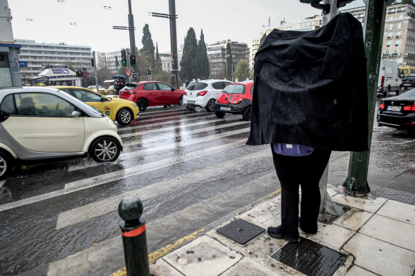 Ισχυρή κακοκαιρία προσεχώς με έντονες καταιγίδες: Πού θα χτυπήσει - Δείτε live την πορεία της