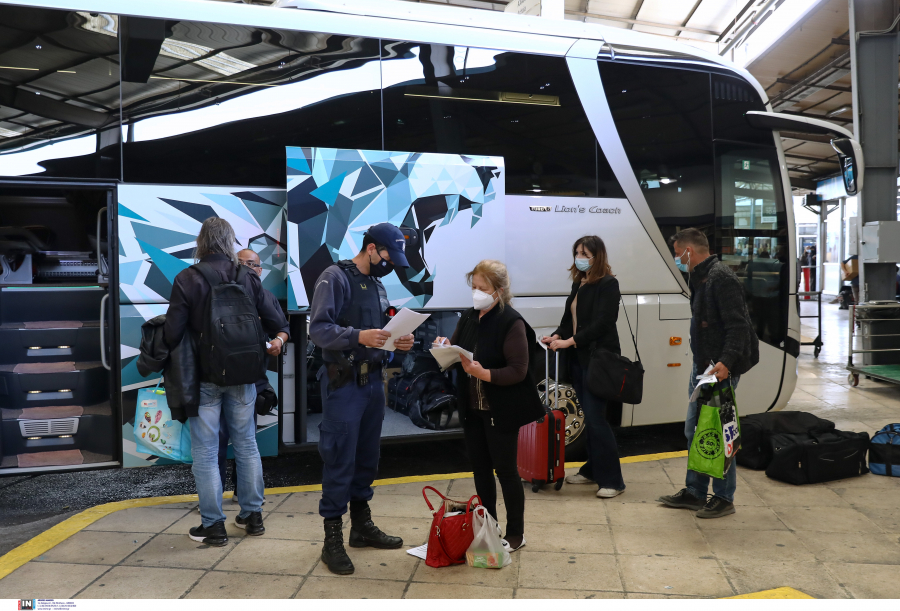 Αποκλειστικά και μόνο με αρνητικό rapid test τα εισιτήρια σε ΚΤΕΛ και τρένα