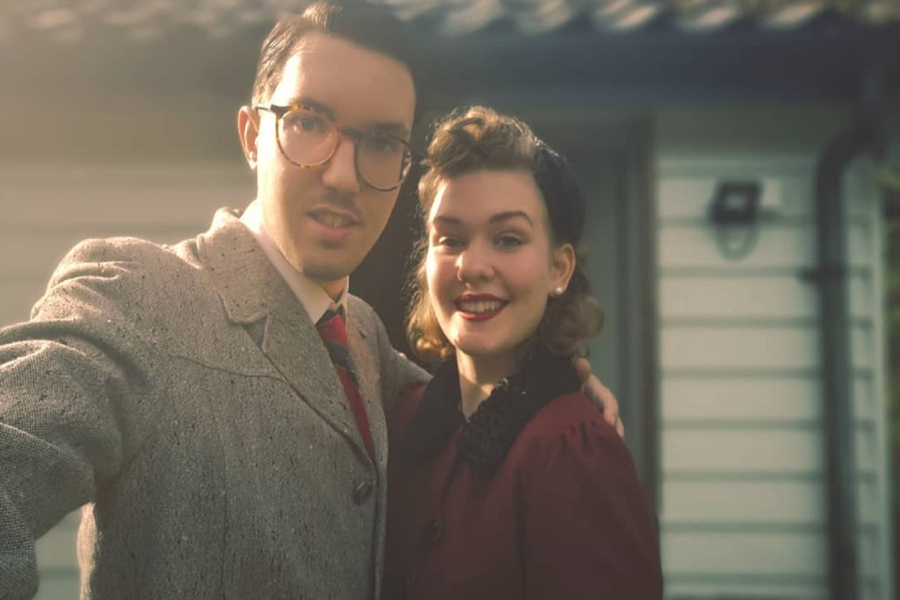 Ζευγάρι ζει σαν να είναι στη δεκαετία του ‘40