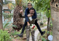 Σύμφωνο συμβίωσης για τον ηθοποιό Μιχάλη Οικονόμου και τον σύντροφό του Γιώργο Μακρή (βίντεο)