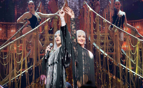 Θρίαμβος στην πρεμιέρα της Έλενας Παπαρίζου και του Τάκη Ζαχαράτου στο ΝΟX