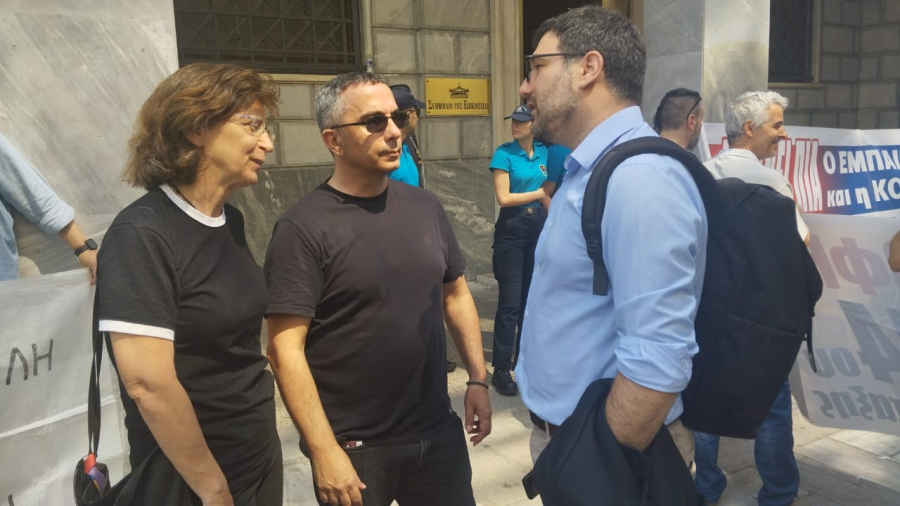 Η Νέα Αριστερά στο ΣτΕ για την επαναφορά 13ου και 14ου μισθού στους δημοσίους υπαλλήλους