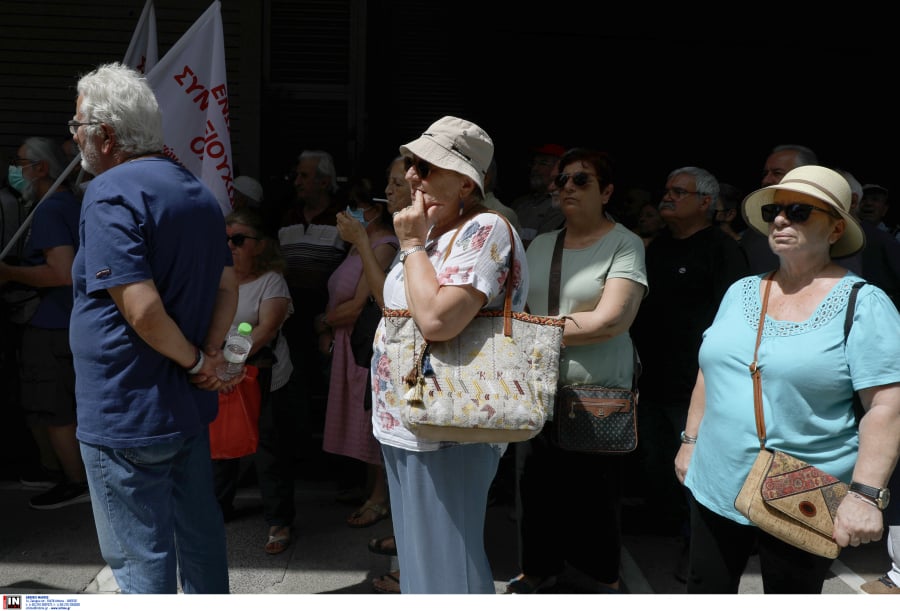 Έρχεται άμεσα νομοθετική ρύθμιση για την ΕΑΣ- Πόσο θα είναι η αύξηση των συντάξεων