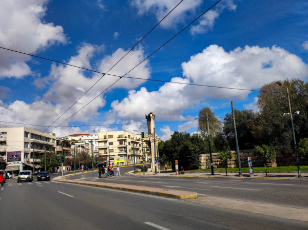 Καιρός: Ο Φλεβάρης μας αποχαιρετά «γλυκά» - Ήπιο ποδαρικό για το Μάρτη αλλά με παγετό