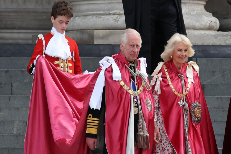 Βασιλιάς Κάρολος: Πλουσιότερος κατά 12 εκατ. $, μέσα σε μία χρονιά