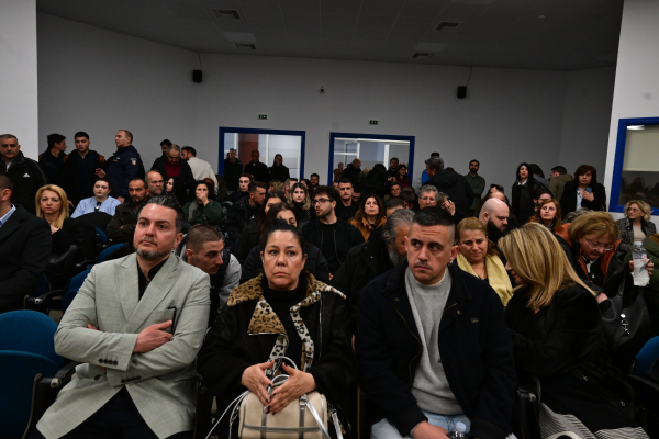 Τέμπη: Μπροστά σε αδιέξοδο το δικαστήριο - «Βατερλώ» η επιλογή της αίθουσας