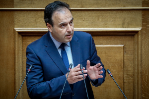 Παπαστεργίου: Προχωράει κανονικά το ν/σ για την προστασία των ανηλίκων από τα social media