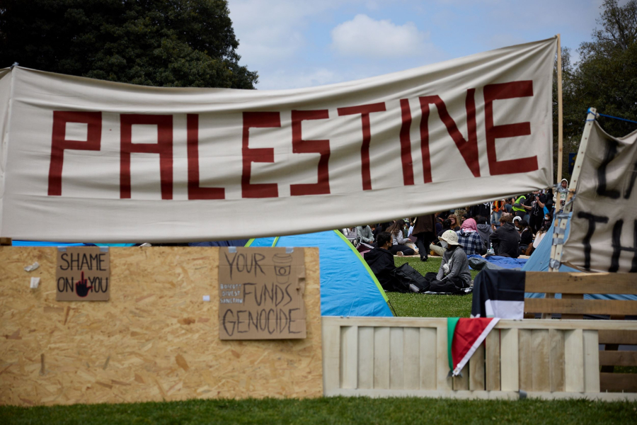 Το φοιτητικό κύμα διαδηλώσεων στις ΗΠΑ αδειάζει τη δεξαμενή ψήφων του Μπάιντεν