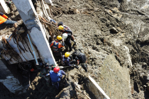 Βιβλική καταστροφή στην Ασία: Πόλεις πνιγμένες στη λάσπη, πάνω από 1000 νεκροί