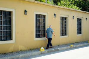 Ραφαέλ Ιντάλγκο, προπονητής: «Αν ένας άνθρωπος άνω των 70 περπατά 20 λεπτά την ημέρα, έχει ήδη οφέλη»