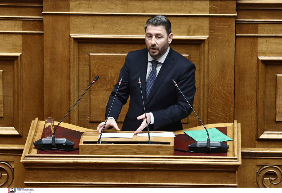 Ο Ανδρουλάκης απαντάει σε Μητσοτάκη για το «εντός τόπου και χρόνου»