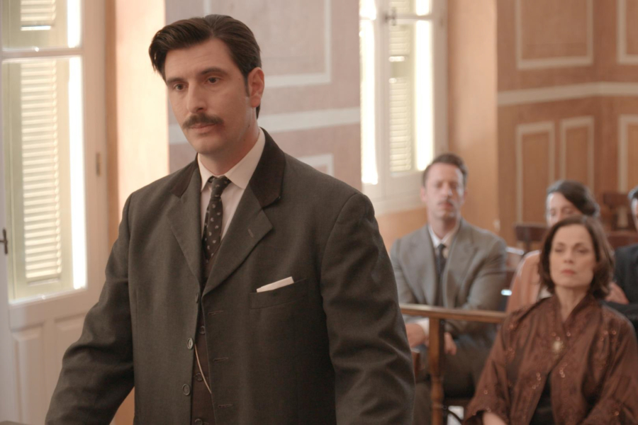 «Grand Hotel»: Ο Πέτρος βρίσκεται στη φυλακή, ενώ ο Ρήγας κλειδώνει την Αλίκη στο δωμάτιό της