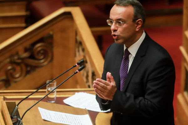 Σταϊκούρας: Οι επενδύσεις το 2018 μειώθηκαν κατά 12% - Αχρείαστα υπερπλεονάσματα